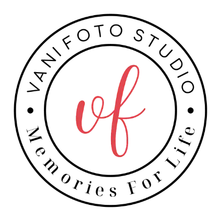 Vanifoto Studio favicon z monogramom VF v beli barvi na črnem ozadju